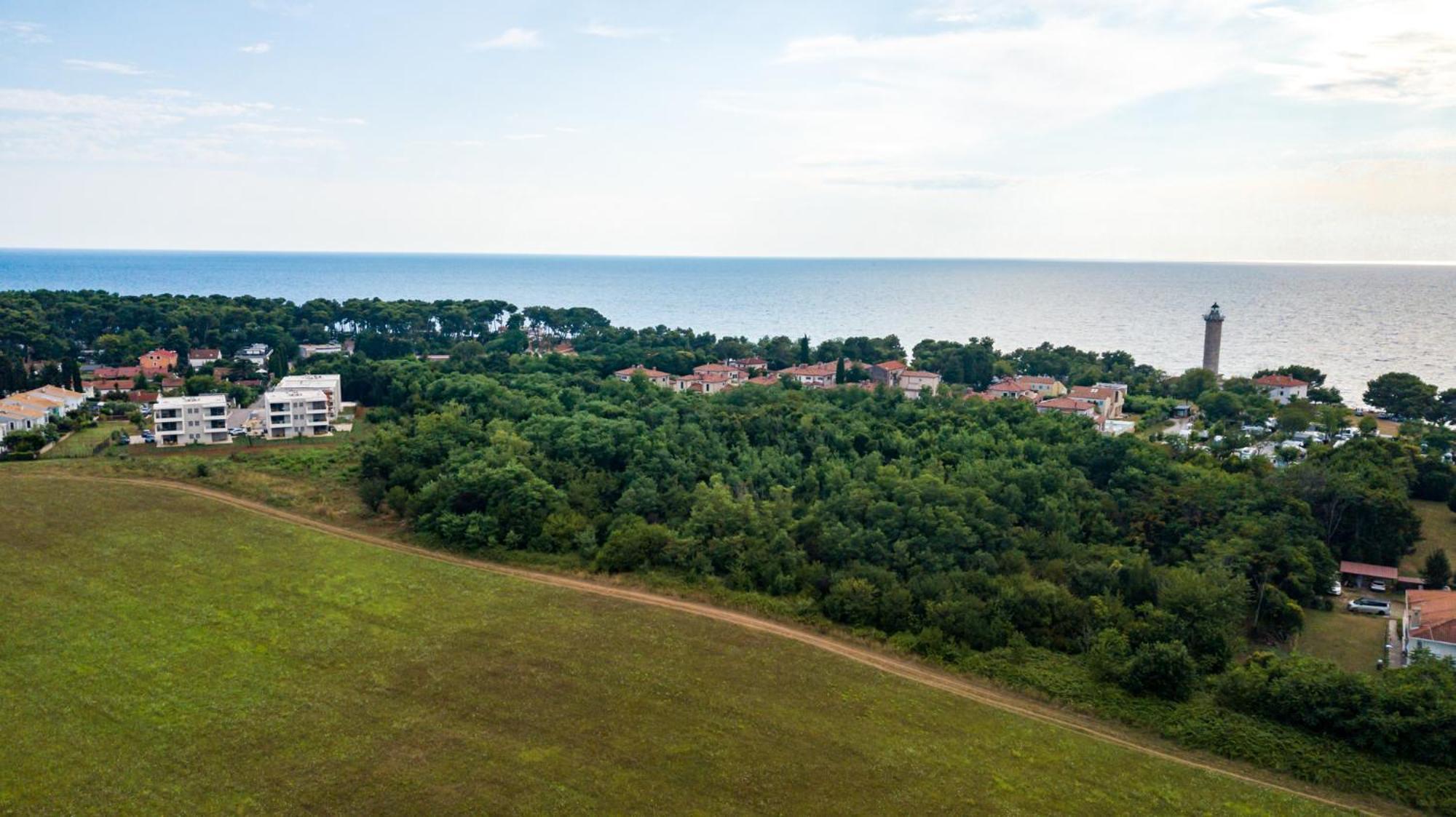 Baden Resort Basanija, Umag-With Sea View, Parking And 300M From The Beach Exterior foto