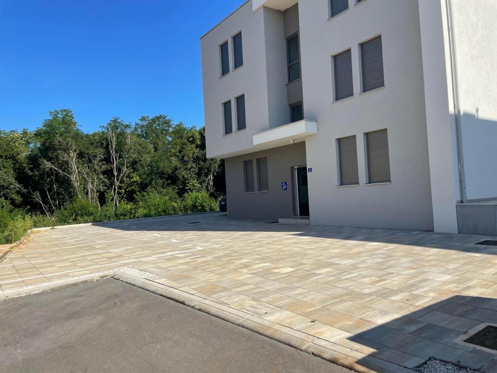Baden Resort Basanija, Umag-With Sea View, Parking And 300M From The Beach Exterior foto