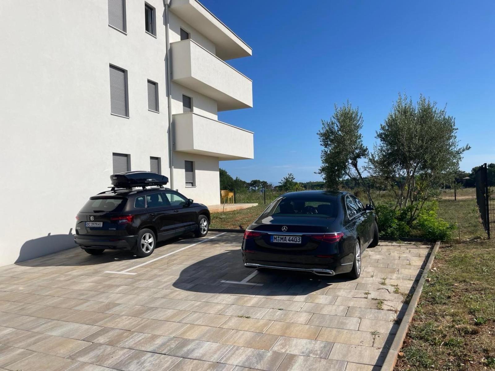 Baden Resort Basanija, Umag-With Sea View, Parking And 300M From The Beach Exterior foto